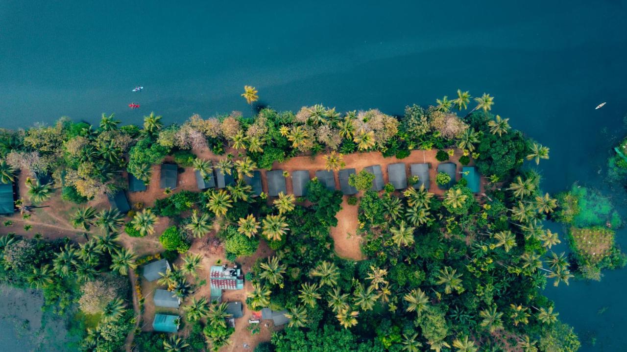 Amritara Riverside Camp Thattakād Exterior foto